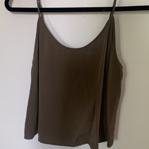 Kit and Ace 100% Silk top - Picture 2 of 4